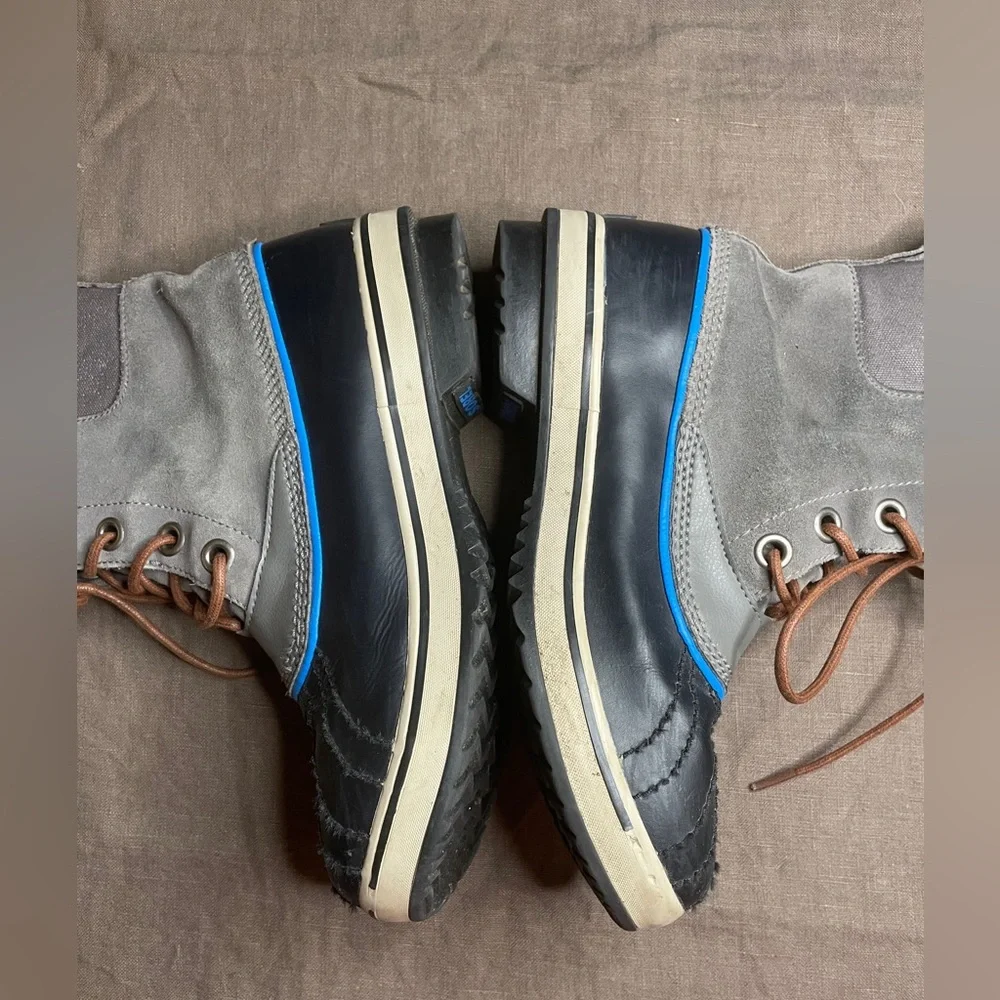 Sorel good used